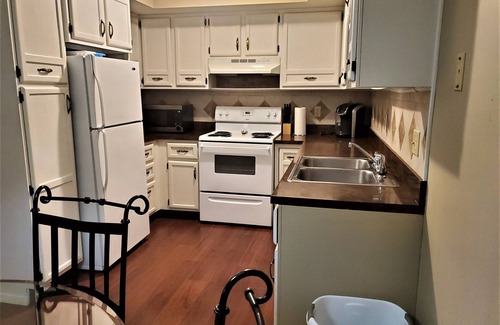 Bloomington Condominio | Spacious 2 Bed Condo, Pet Friendly