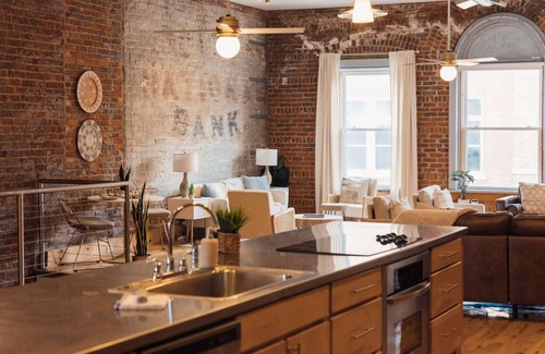 Johnson City Apartamento | Spacious 2 Bed Loft in Johnson City