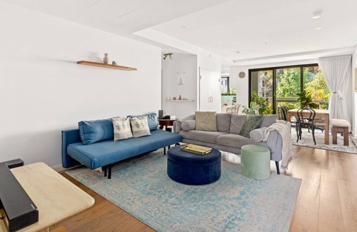 Homebush Apartamento | Spacious 2-Bed: Rooftop Views, Near Olympic Park