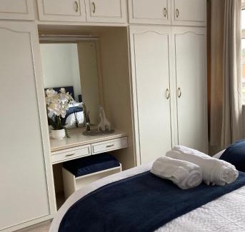 Ruddington Apartamento | Spacious 2 Bed Village Flat sleeps 4/6