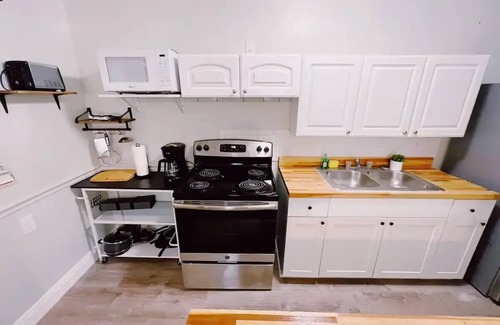 Coral Ridge Apartamento | Spacious 2-Bedroom Retreat in Fort Lauderdale | Steps from Beaches & Dining