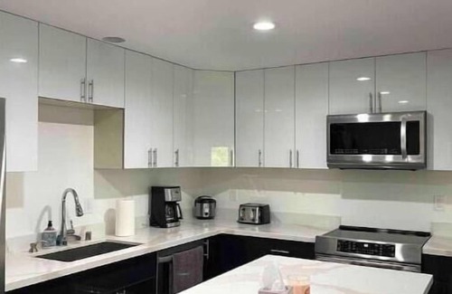 Lake Hills Apartamento | Spacious 2 Bedroom /2 Bathroom Basement unitnn