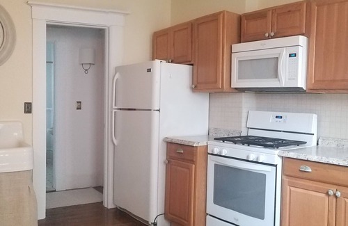 Beaver Hills Apartamento | Amplio apartamento de 2 dormitorios cerca de Yale Bowl