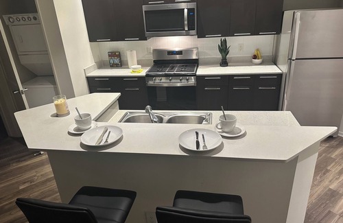 Old Pasadena Apartamento | Spacious 2-Bedroom Apartment in the heart of Hollywood California.