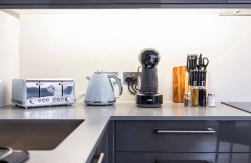 West Kensington Apartamento | Spacious 2-Bedroom Apartment Near West Kensington Station
