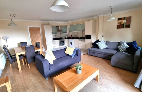 The Liberties Apartamento | Spacious 2 Bedroom Apartment with Balcony. Early check-in