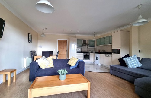 The Liberties Apartamento | Spacious 2 Bedroom Apartment with Balcony. Early check-in