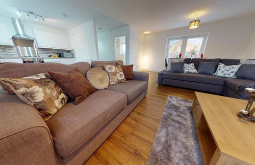 Peterborough Casa | Spacious 2 Bedroom Corporate Apartment by Srk Serviced Accommodation