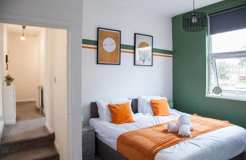 Wallasey Apartamento | Spacious 2-Bedroom Flat with 4 Beds, Ideal for Contractors, Long Stay Deals