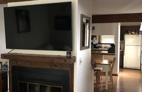 Blodgett Mills Casa | Spacious 2 bedroom, +loft, 2 full bath, dog-friendly condo for the whole family