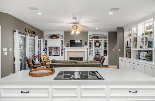 Magnolia Casa | Spacious 2 bedroom Magnolia retreat on 13 acres.