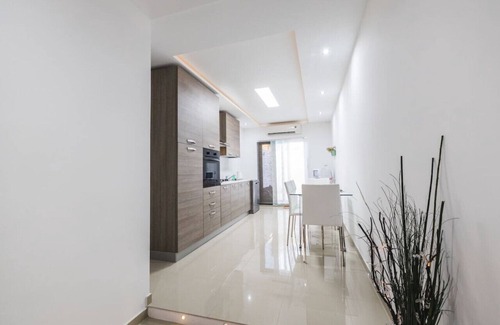 Kalkara Apartamento | Spacious 2 bedroom apartment