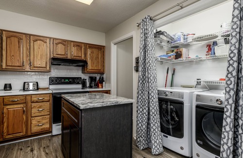 Pinehurst Condominio | 2BR / 2BA Pinehurst Condo - Se aceptan mascotas