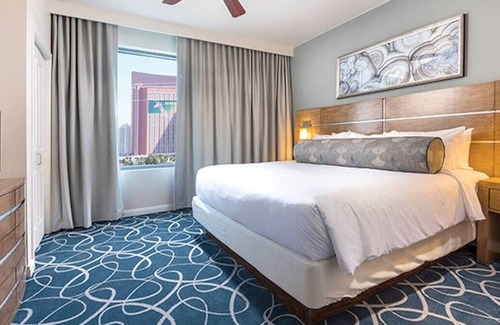 Las Vegas Complejo | Spacious 2 Bedroom resort available for Vegas F1 Grand Prix: Nov 21-24th