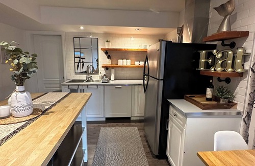 Squamish Casa | Spacious 2-bedroom Squamish retreat. Pet friendly!