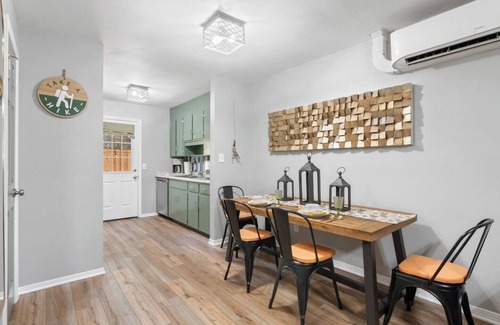Northeast Pensacola Casa | Spacious 2 bedroom townhouse completely remodeled with all the amenities