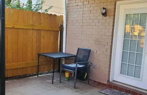Bossier City Casa | Spacious 2 bedroom End Unit Townhome in Prime location