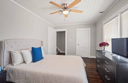 Riverview Apartamento | Spacious 2 Bedroom 10 minutes from downtown Kansas City