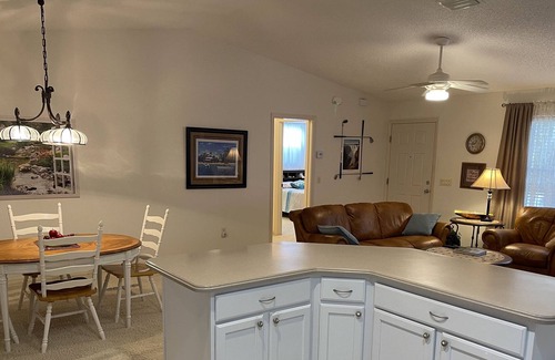 The Villages Cabaña | SPACIOUS 2 BEDROOM 2 BATH COTTAGE IN POLO RIDGE