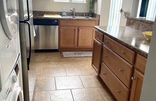 Ormond Beach Condominio | Spacious 2 BR beach condo