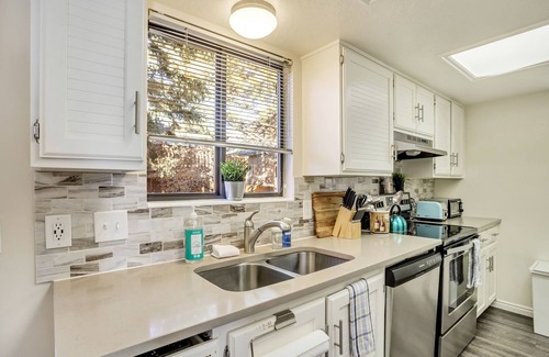 Cottonwood Heights Casa | Spacious-2 Hot Tubs-close to 4 ski resorts!