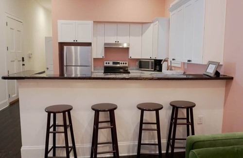 Saint Roch Casa | Spacious 2bd/2ba w/parking, 5 min drive to Quarter