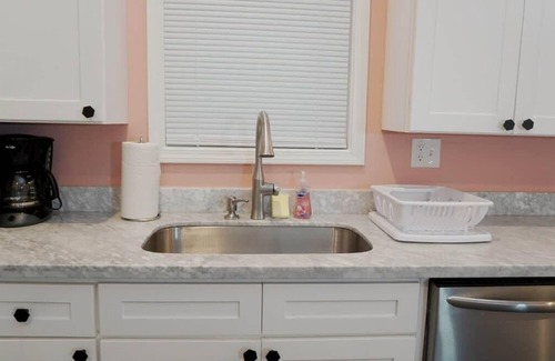 Saint Roch Casa | Spacious 2bd/2ba w/parking, 5 min drive to Quarter