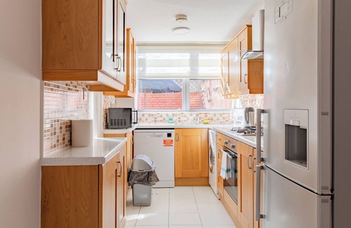 Canonbury Apartamento | Spacious 2BD Home, 4 Min to Canonbury Station