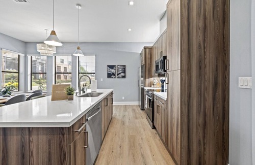 Cedars Apartamento | Spacious 2bdr w/gym, firepit, pooltable Downtown