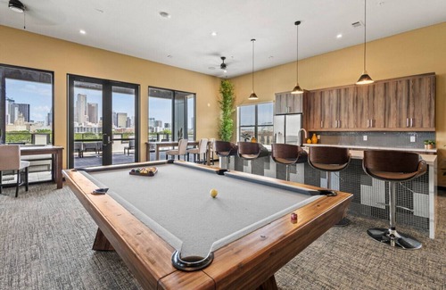 Cedars Apartamento | Spacious 2bdr w/gym, firepit, pooltable Downtown