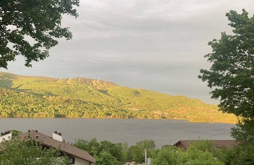 Mont-Tremblant Condominio | Spacious 2BDR with Mountain View 414