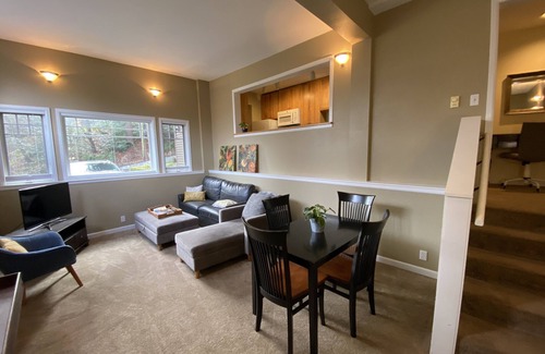 Seattle Apartamento | Spacious 2Bdrm walkable to UW, Shopping and More
