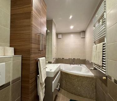 Drumul Taberei Apartamento | Spacious 2Bedroom -Living Room Apartament Comfort
