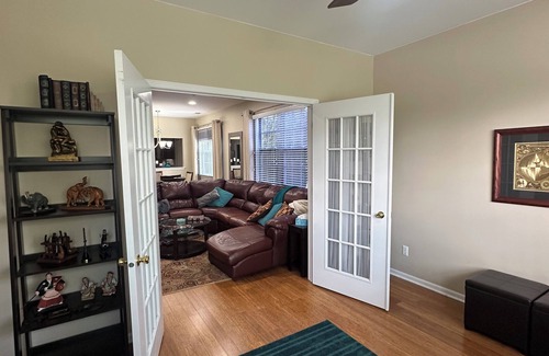 Schererville Casa | Spacious 2BR/2BA Home w/ Modern Comforts – Near Chicago & Indiana Dunes!