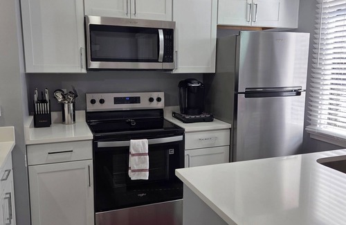Charlotte Apartamento | Coming Soon! Remodeled 2BR 2BA with AC, Wi-Fi, free parking minutes to Uptown