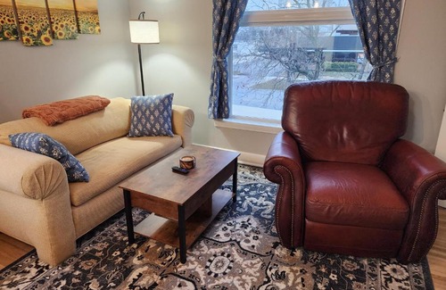 Downtown Apartamento | Spacious 2BR Apt Downtown, 2 Blocks from State Capitol