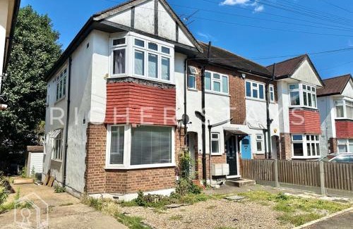 Harold Wood Apartamento | Spacious 2BR Flat in Harold Wood