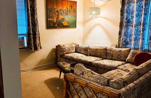 Duquesne Apartamento | Spacious 2BR Getaway - Near City -Easy Parking