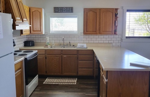 Salina Casa | Spacious 2BR Home, Sleeps 6, Renovated, Rural Retreat