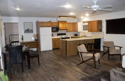 Salina Casa | Spacious 2BR Home, Sleeps 6, Renovated, Rural Retreat