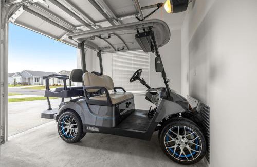 Sumter County Casa | Spacious 2BR in The Villages With Golf Cart and King Bed