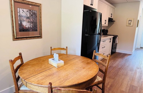 Burk's Falls Apartamento | Spacious 2BR Retreat in Nature