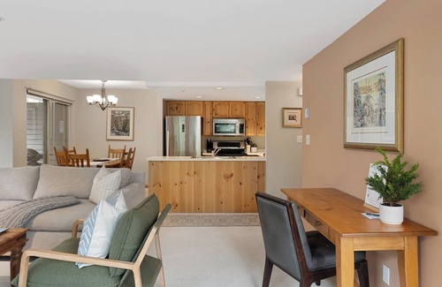Village North Casa | Spacious 2BR | Steps from Village | Free Parking | Managed By Aloha Whistler