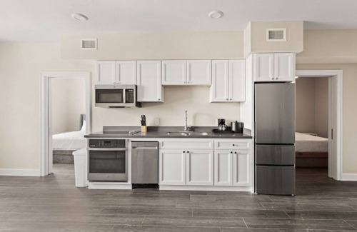 New Orleans Hotel | Spacious 2BR Suite in the Heart of New Orleans