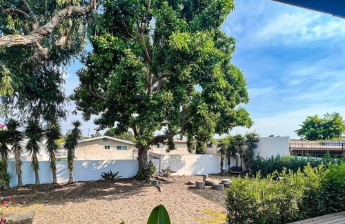 Ladera Heights Casa | Spacious 2BR unit in LA (SH2-LAD)
