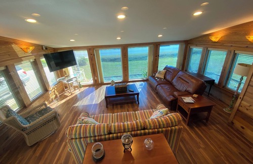 Eastpoint Casa | Spacious 3/3 B/B Home with Beautiful Bay Views overlooking the St George Sound