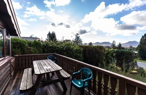 Bronaber Cabina | Spacious 3 Bed Log Cabin in Snowdonia