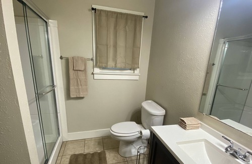 Paris Casa | Spacious 3 Bed Room Centrally Located