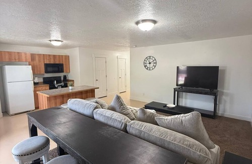 Roosevelt Casa | Spacious 3-Bed Townhome in Roosevelt, UT – Ideal for Outdoor Adventurers