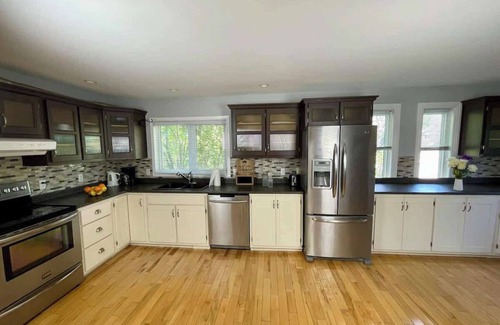 Bobcaygeon Casa | Spacious 3-Bedroom Main House in Bobcaygeon #12